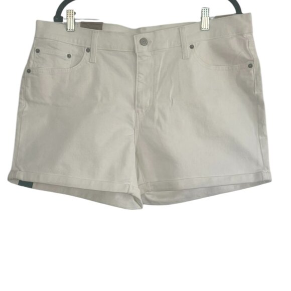 Women's NWT Levi's Mid Length White Denim Shorts Size 34 - Picture 3 of 6